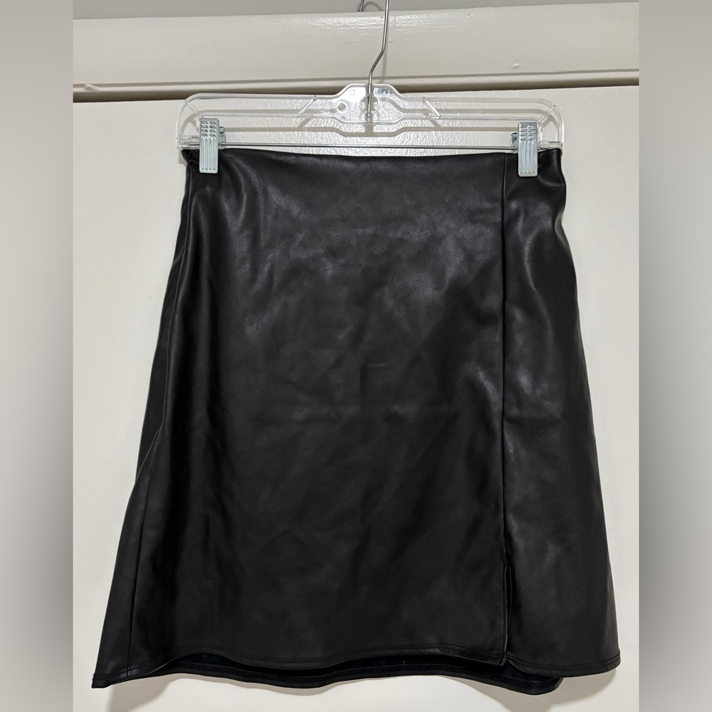 Old Navy Black Mini Skirt